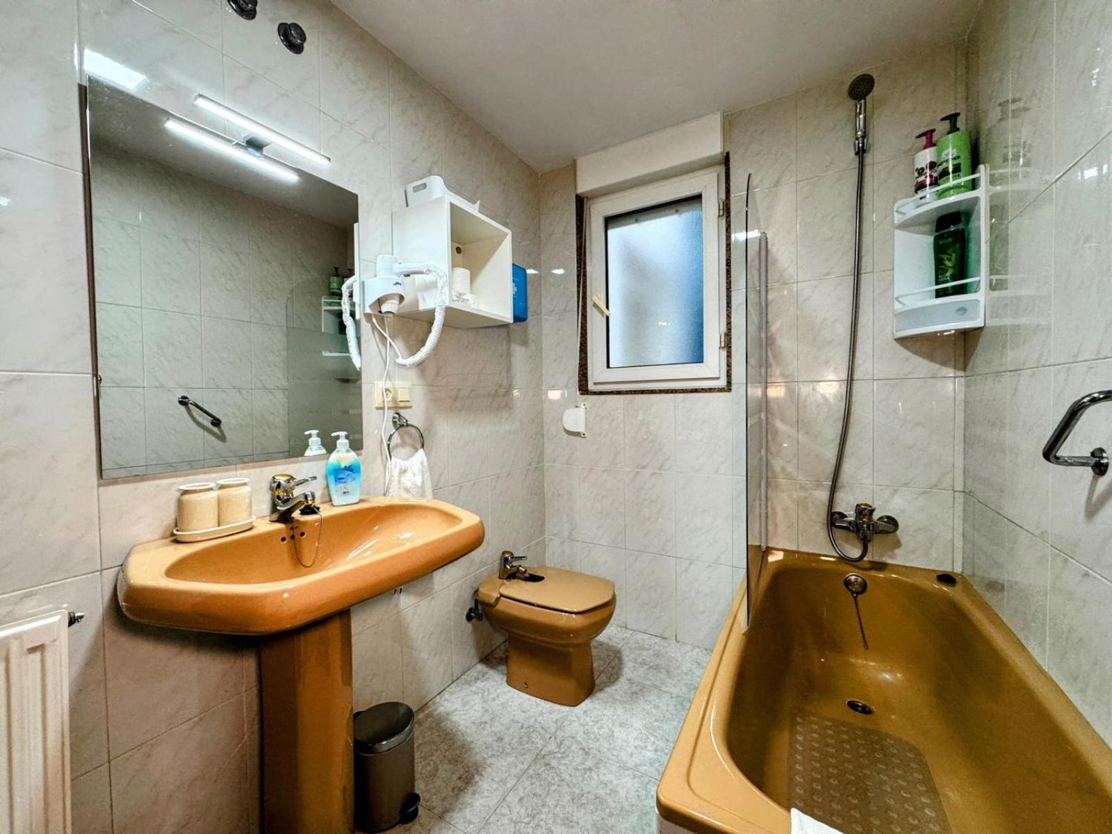 Apartamento Elena Centrico Con Wifi Onís Eksteriør bilde